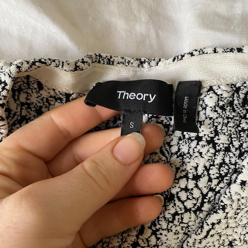 Theory top - Picture 3 of 3
